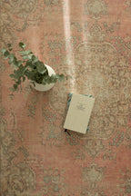 Vintage rug Ozge Lomé