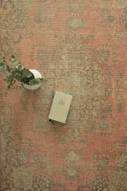 Vintage rug Ozge Lomé