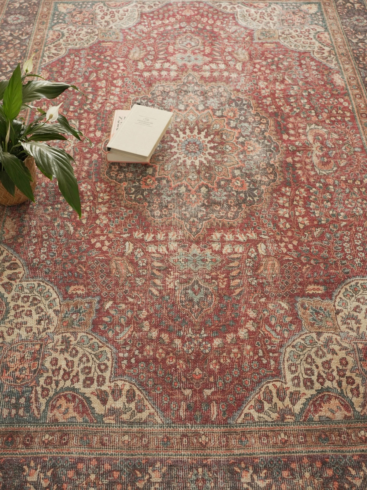 Vintage rug Halime Vera
