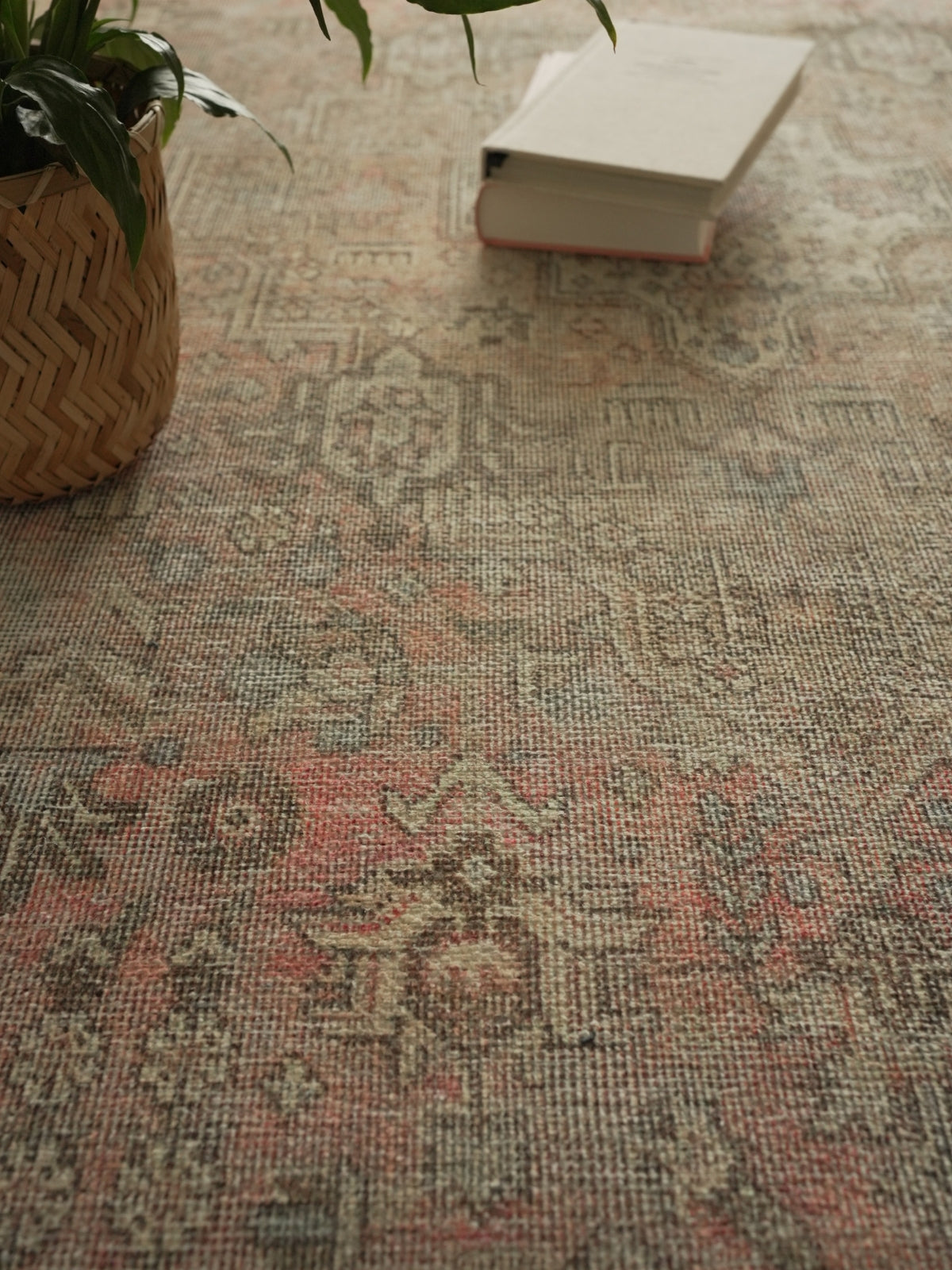 Vintage rug Kezban Vera