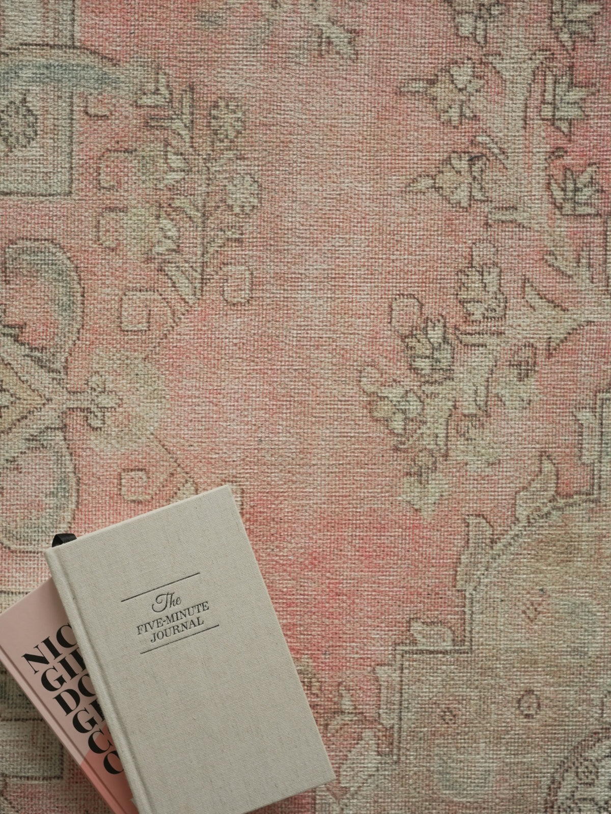Vintage rug Fatma Vera
