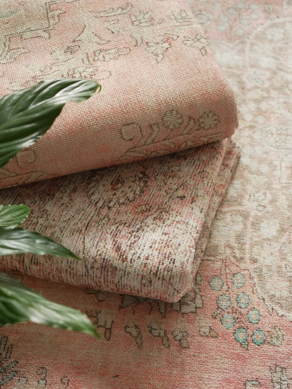 Vintage rug Fatma Vera