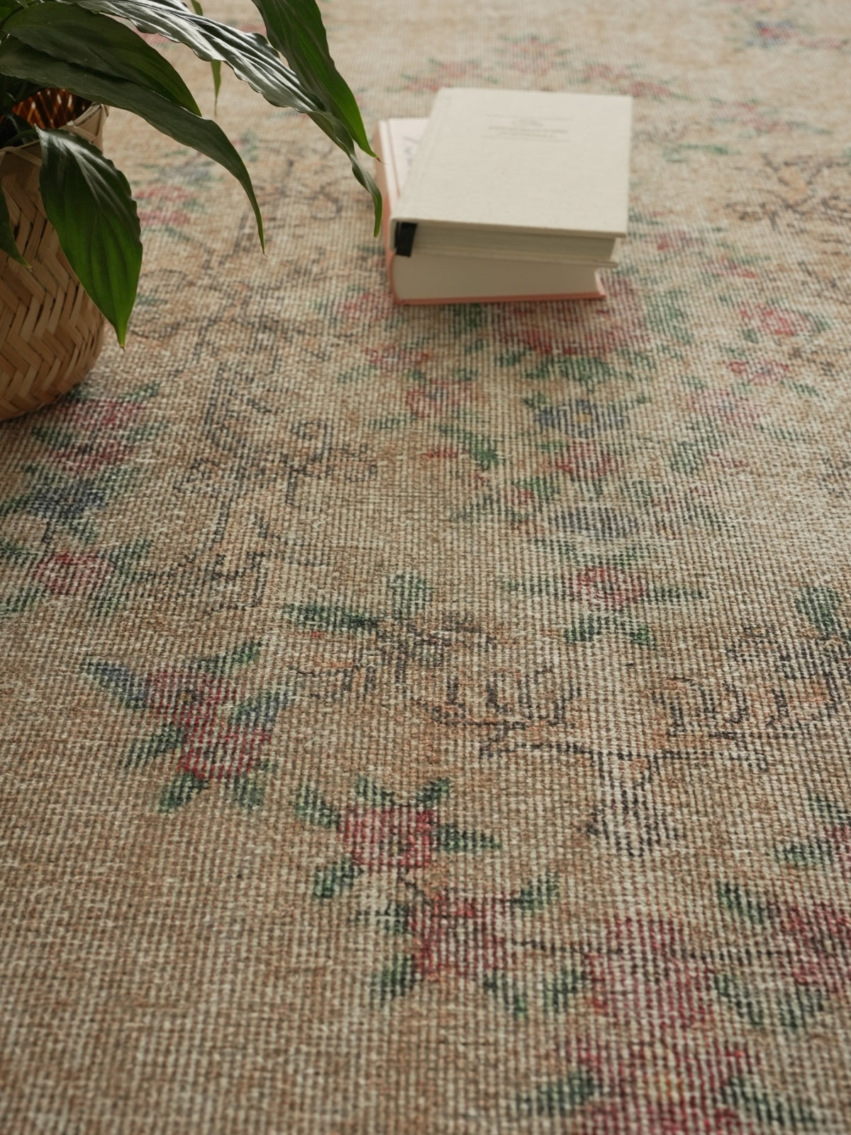 Vintage rug Cemile Vera