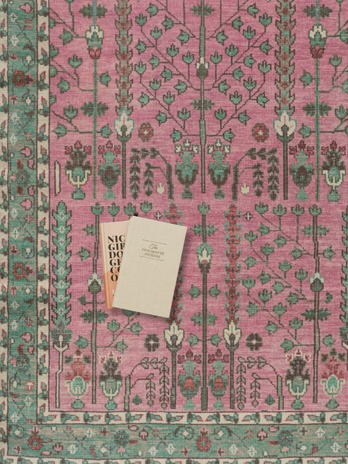 Vintage rug Adile Lomé
