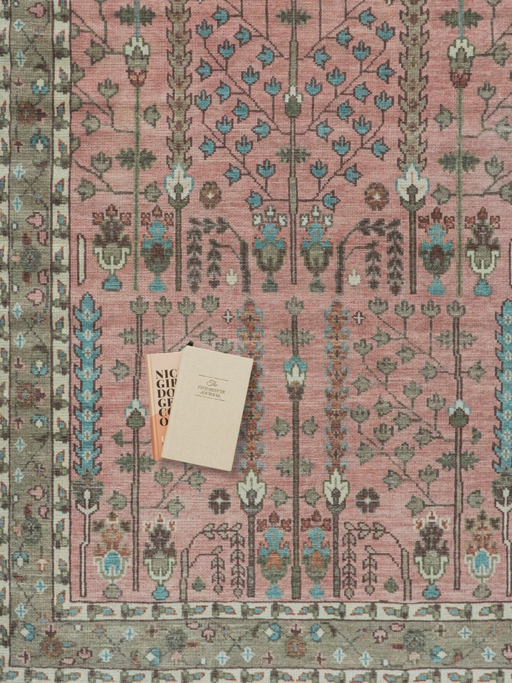 Vintage rug Bahar Lomé