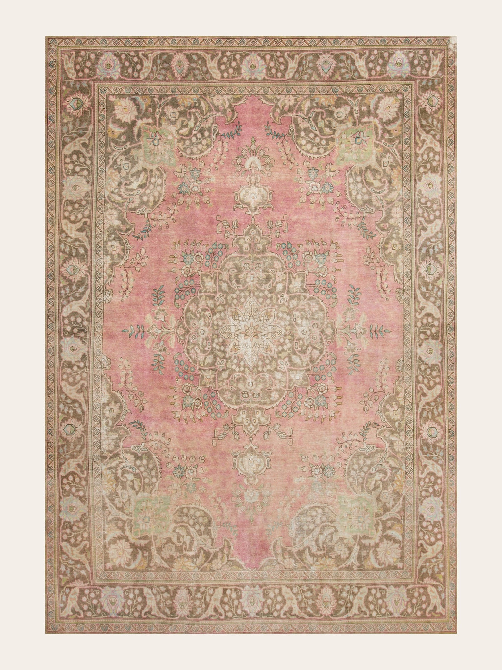 Vintage rug Iclal Vera